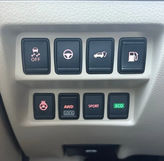 Used 2020 Green Nissan SL image 29