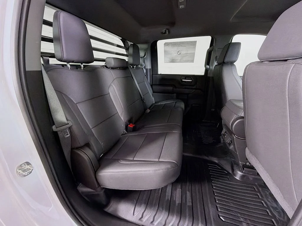 New 2026 Summit White Chevrolet Work Truck image 21