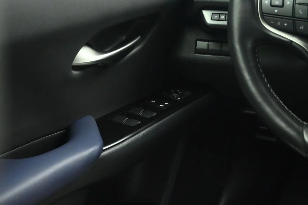 Used 2021 Blue Lexus 250h Base image 41