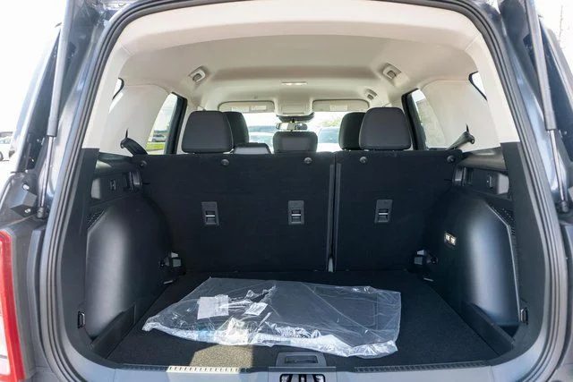 New 2026 Carbonized Gray Metallic Ford Big Bend® image 8