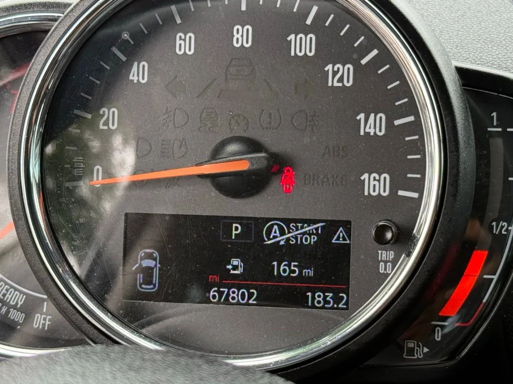 Used 2019  MINI  image 13