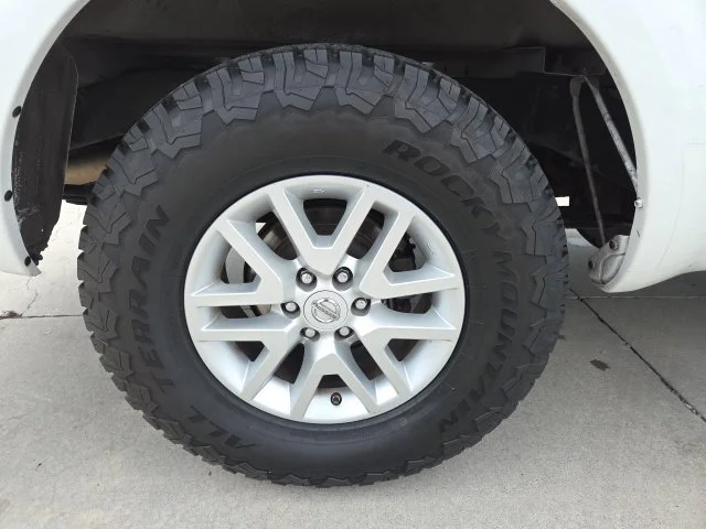 Used 2017 White Nissan SV image 12