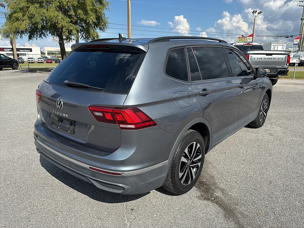Used 2022 Platinum Gray Metallic Volkswagen 2.0T S FWD image 5