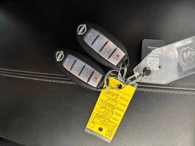 Used 2022 Silver Nissan SV image 12