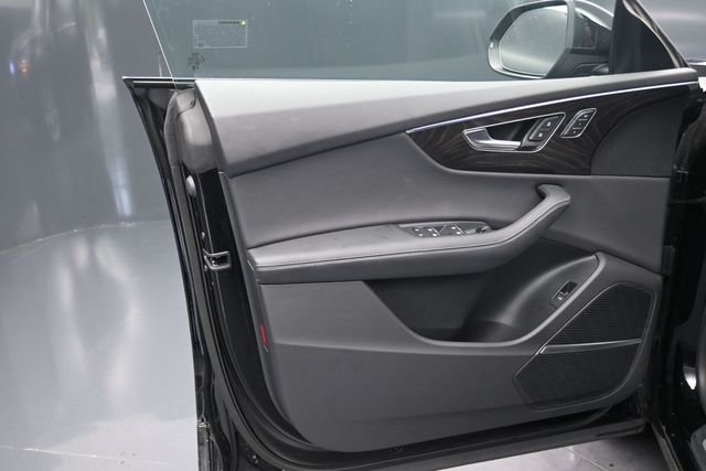 Used 2023 Mythos Black Metallic Audi 55 Prestige image 16