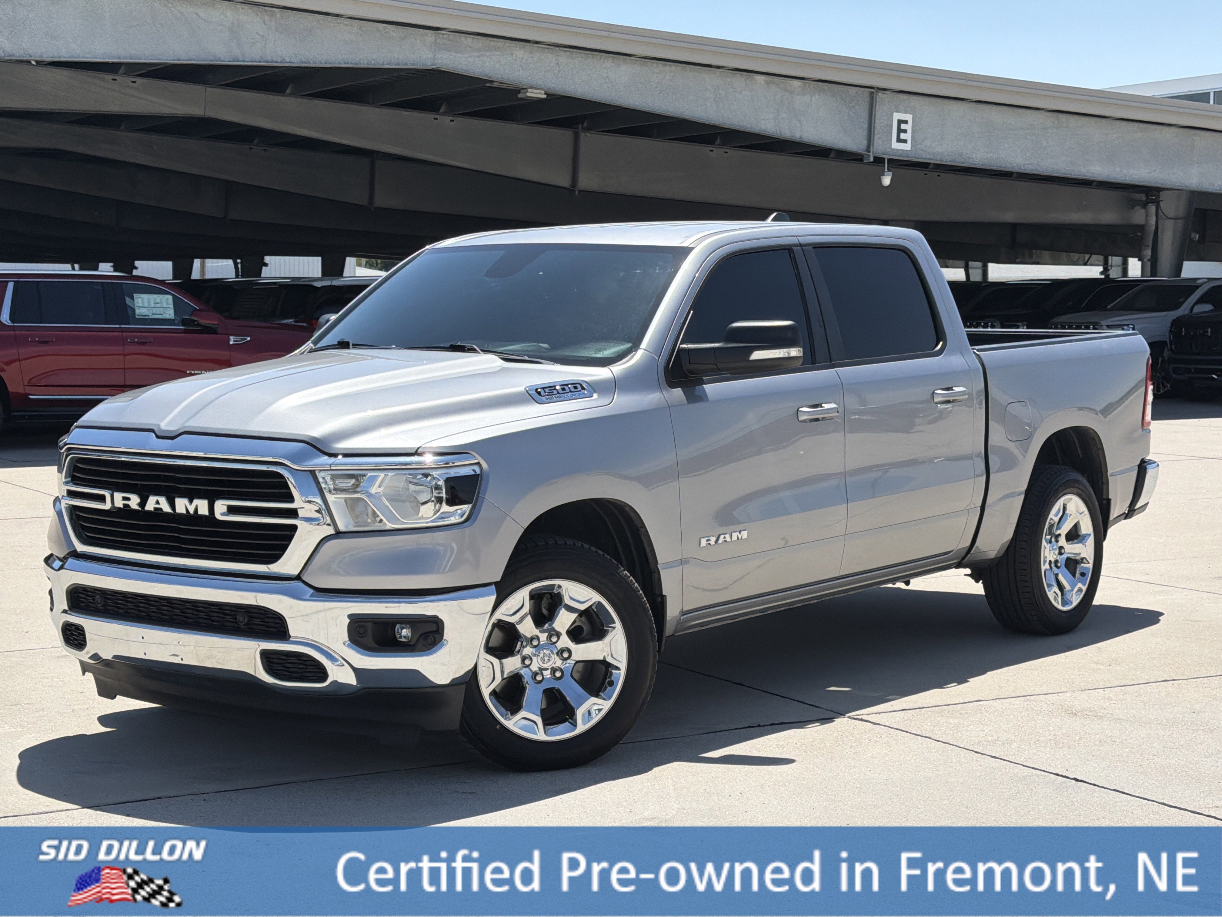 2021 RAM 1500 Big Horn/Lone Star 4x4 Crew Cab 5'7's photo