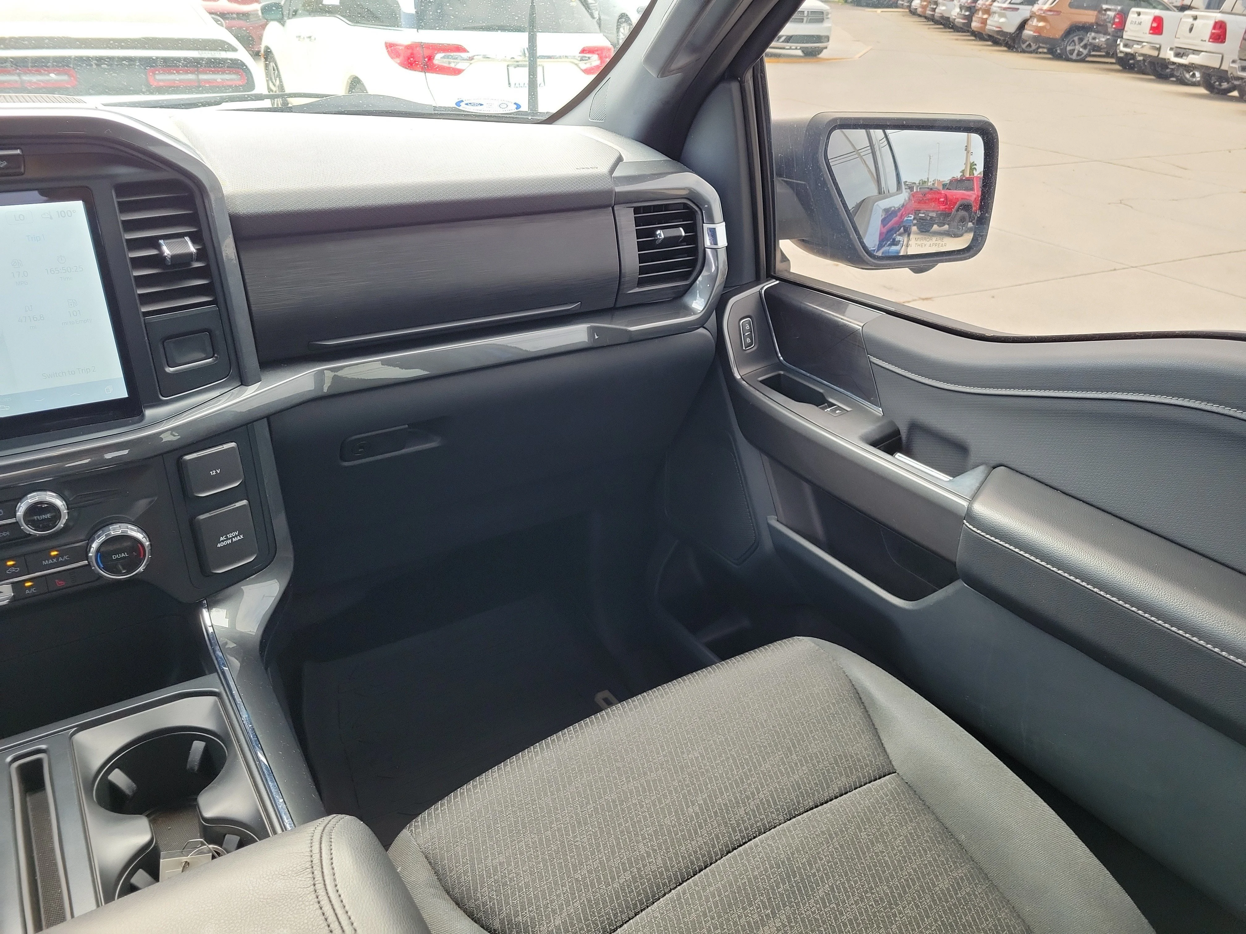 Used 2022 Blue Metallic Ford XLT image 17