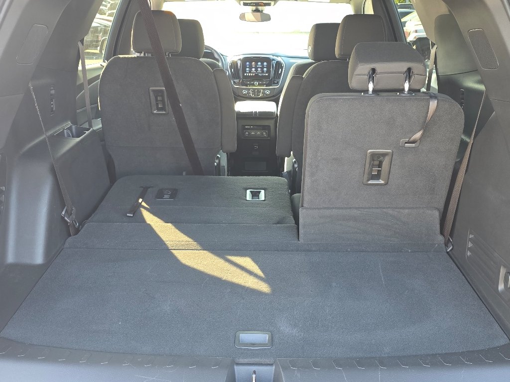 Used 2023 Summit White Chevrolet LT image 4