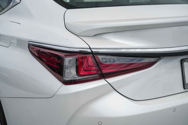 Certified Used 2025 White Lexus 300h image 11