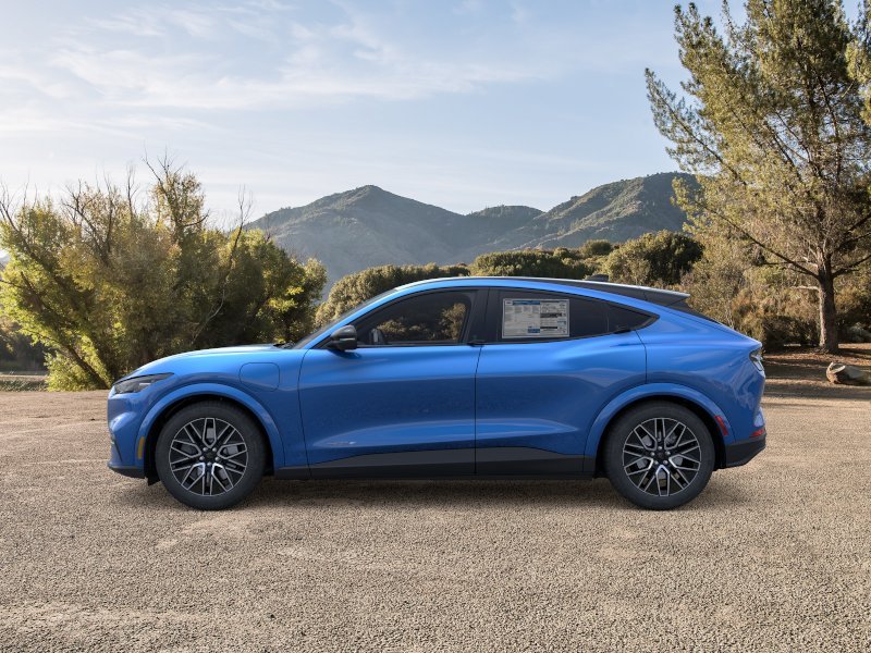 New 2026 Velocity Blue Metallic Ford Premium image 33