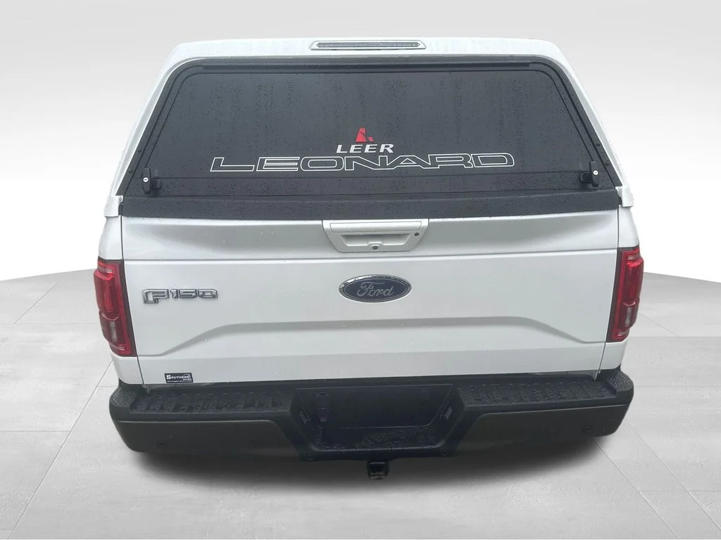 Used 2015  Ford Lariat image 20