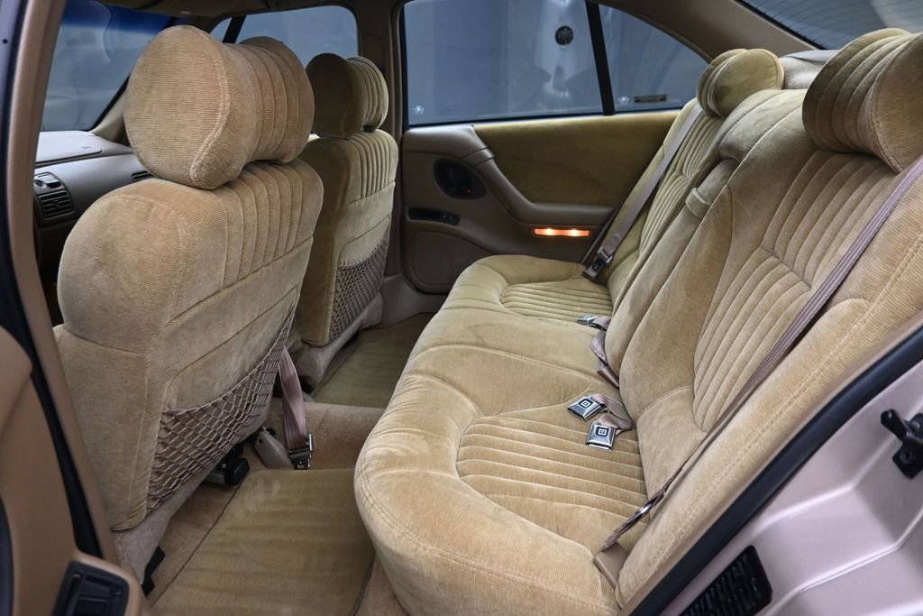Used 1995 Beige Pontiac SE image 12