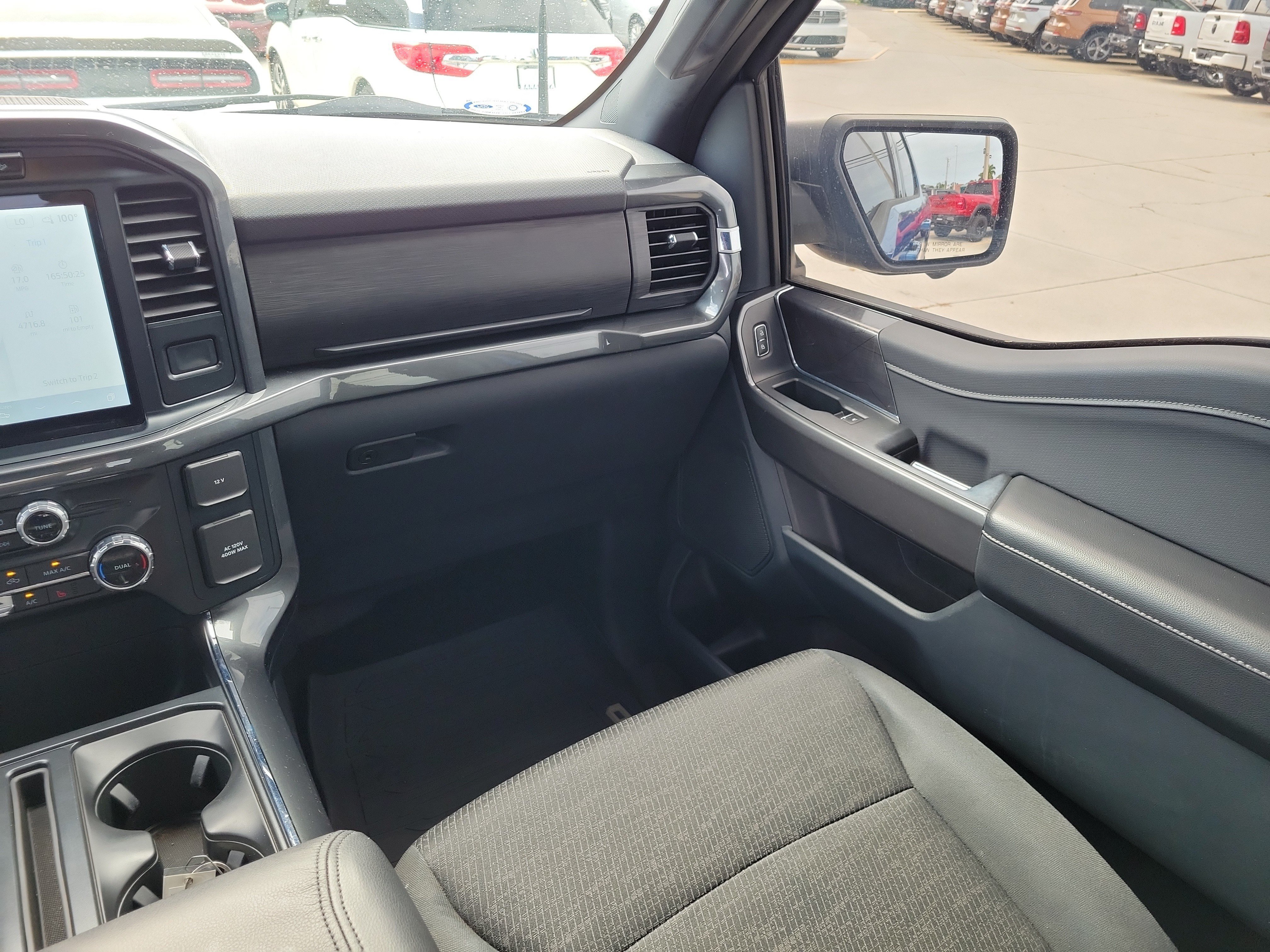 Used 2022 Blue Metallic Ford XLT image 17