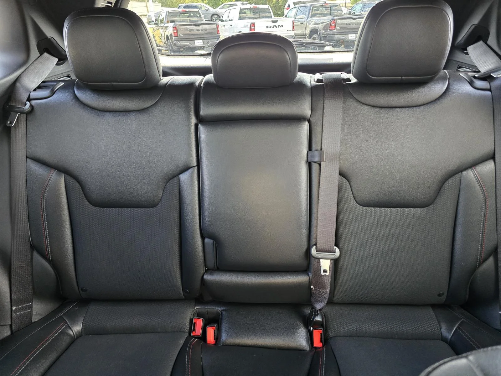 Used 2024 Bright White Clearcoat Jeep Trailhawk image 17