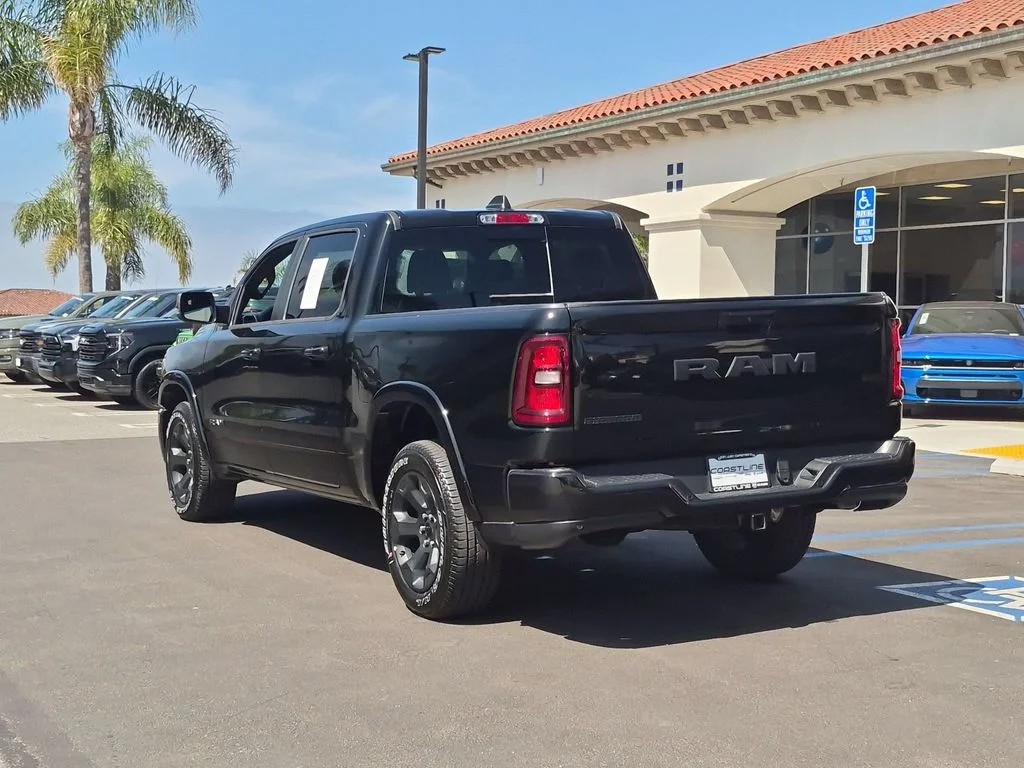 New 2026 Diamond Black Crystal Pearl-Coat Exterior Paint RAM Big Horn/Lone Star image 7