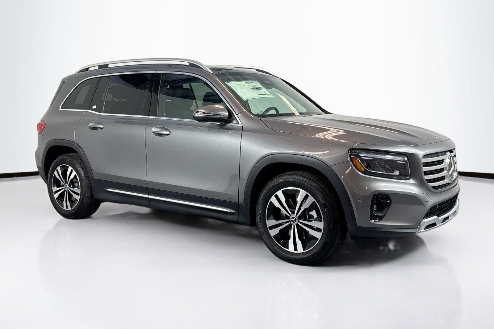 New 2026 Mountain Grey Metallic Mercedes-Benz GLB 250 image 3