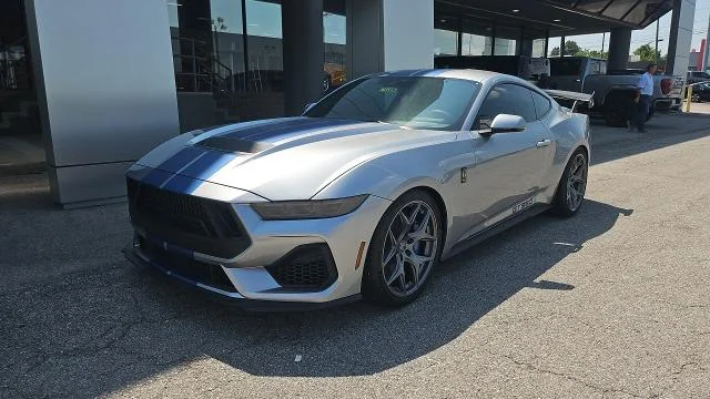 New 2026 Iconic Silver Metallic Ford Shelby GT350 image 28