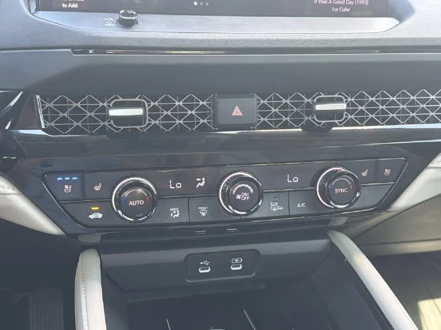 Used 2024  Honda Touring image 20