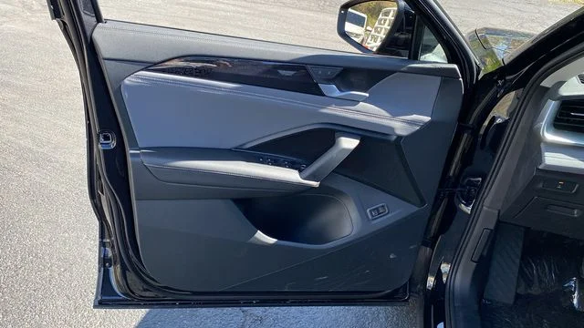 New 2026 Black Volkswagen 2.0T SE image 19