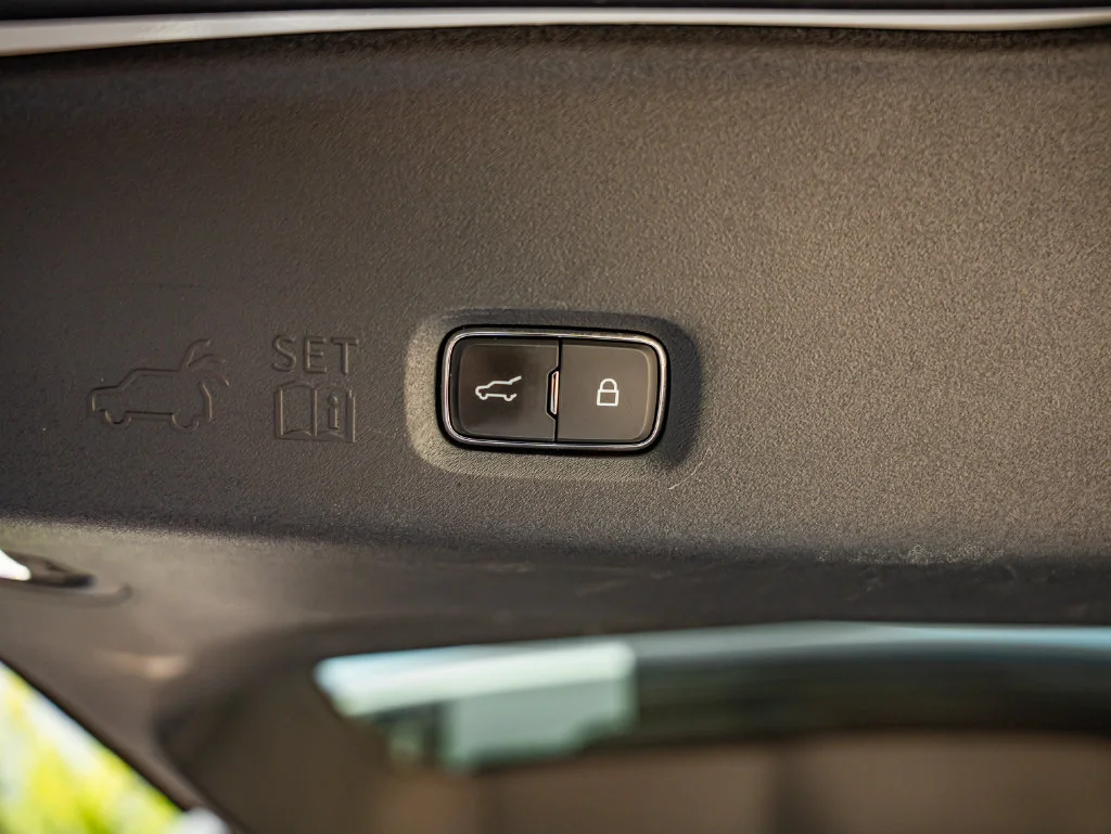 Used 2025 White Ford Platinum image 55