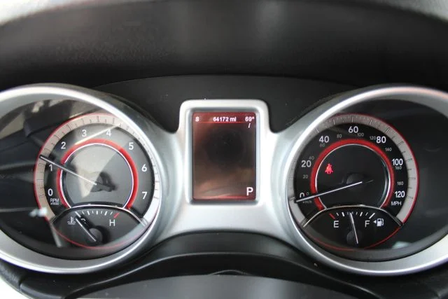 Used 2012 Silver Dodge SXT image 23