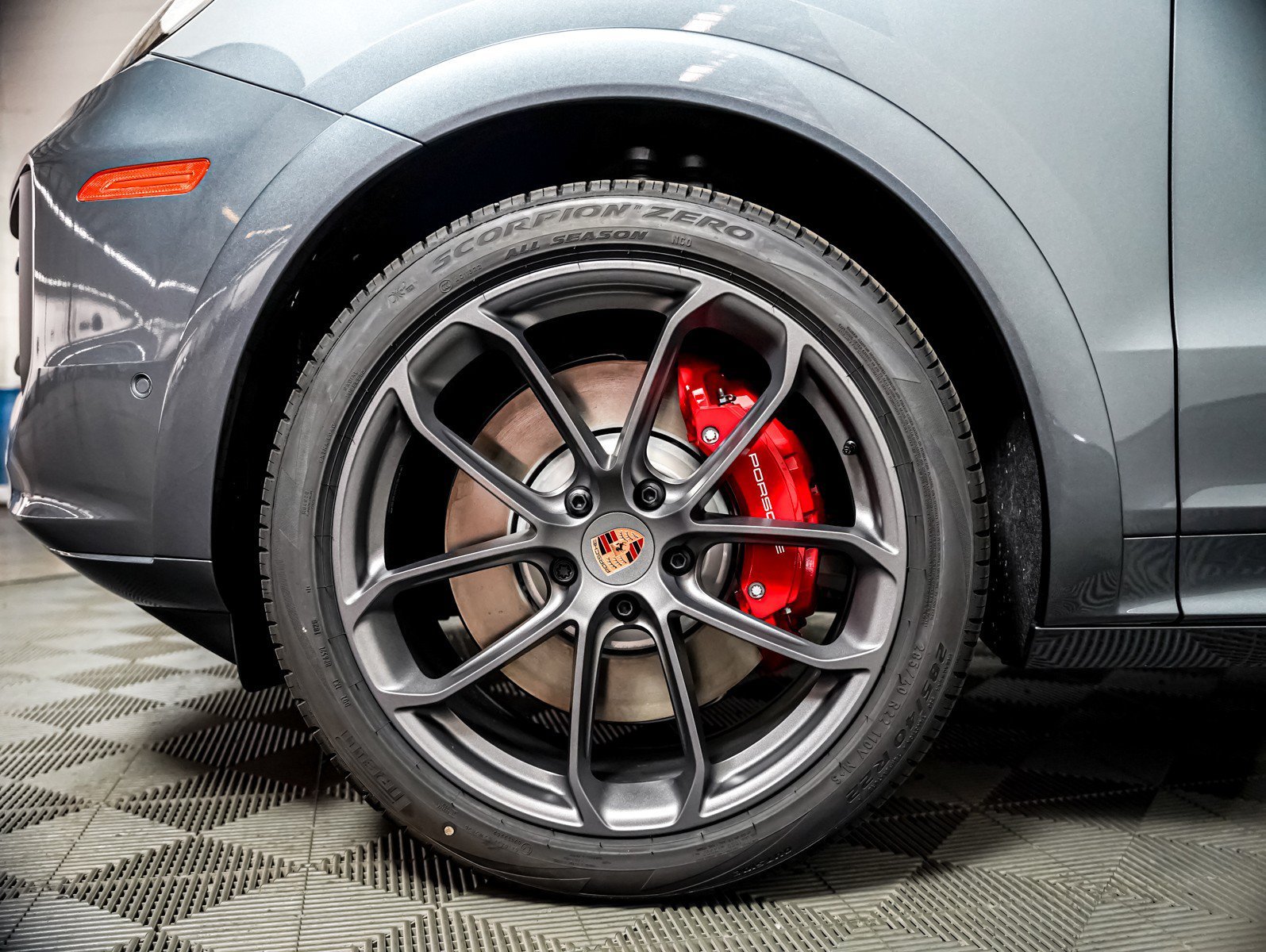 New 2026 VANADIUM GREY Porsche S Coupe image 14