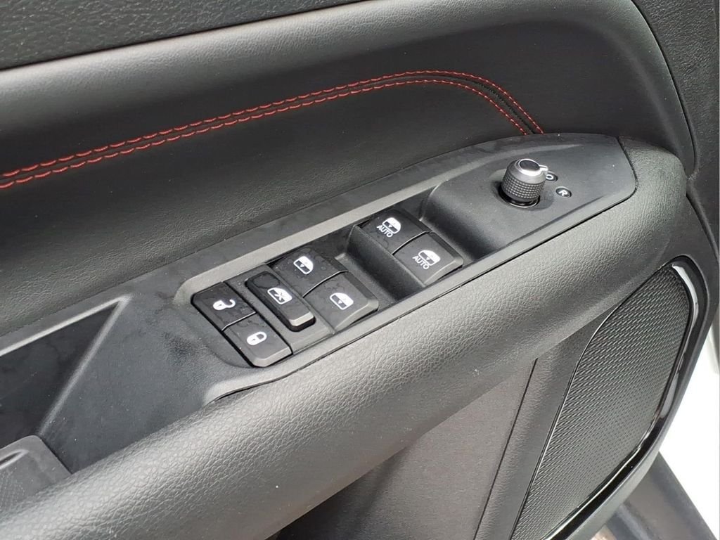 Used 2025 White Jeep Trailhawk 4x4 image 20