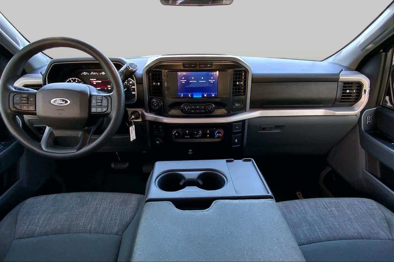 Used 2023 Oxford White Ford XLT image 14