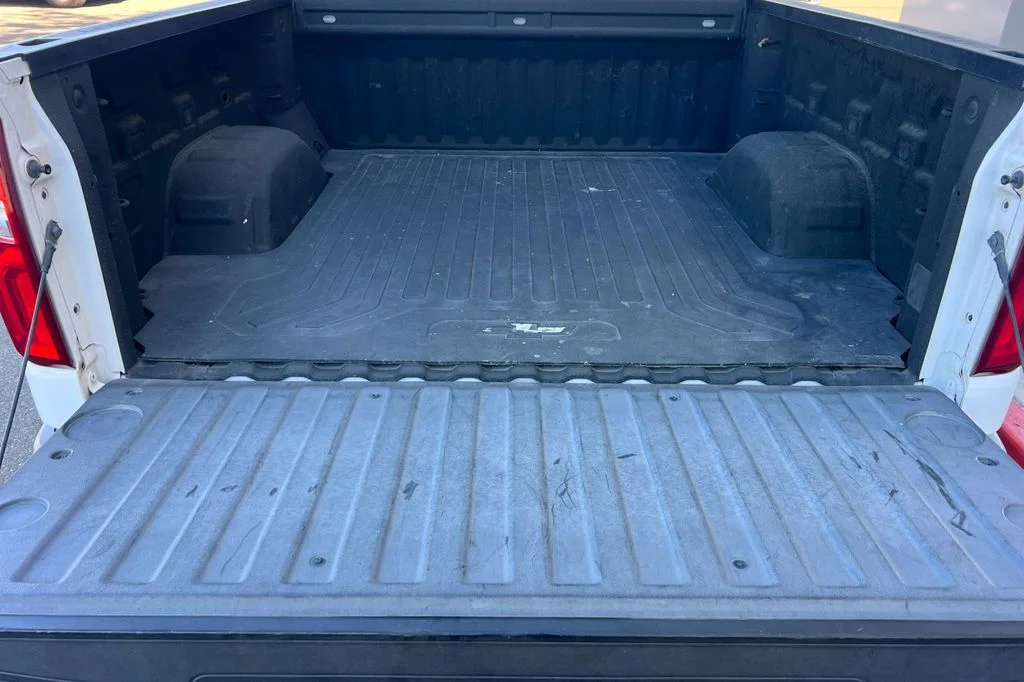 Used 2019 White Chevrolet RST image 18