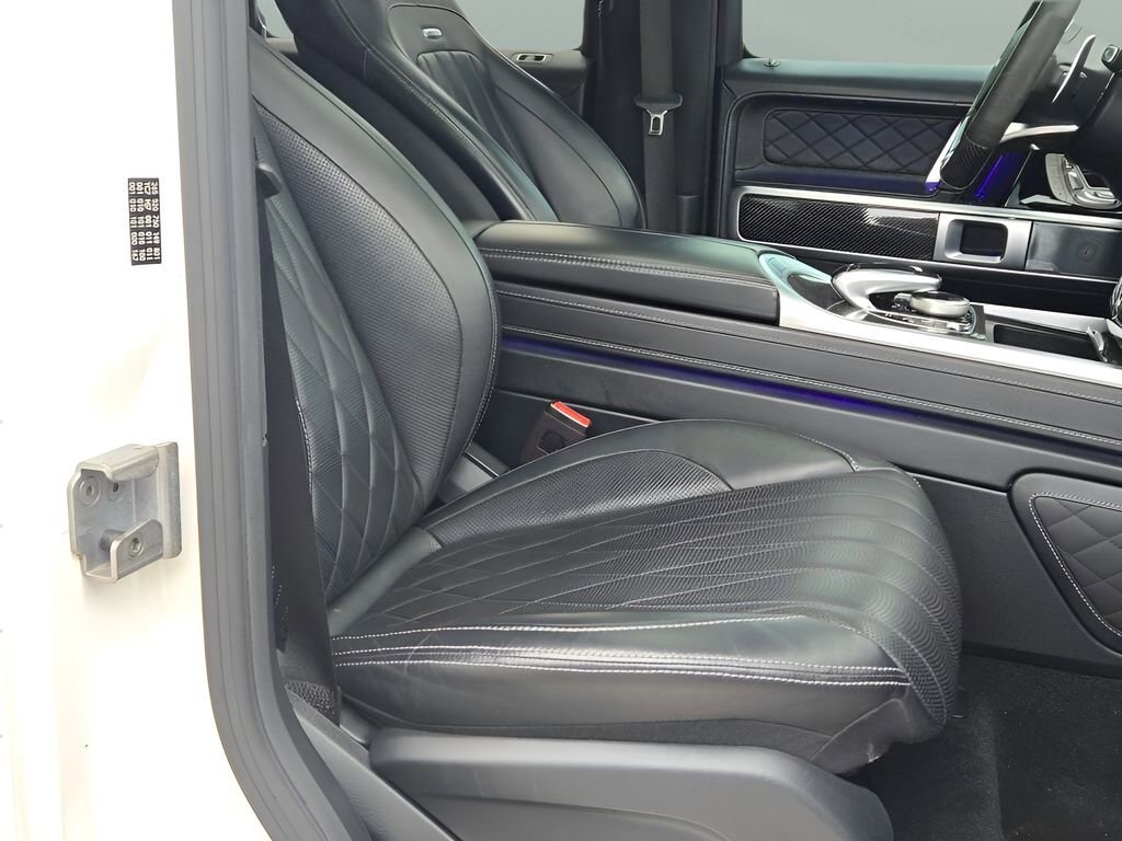 Used 2020 White Mercedes-Benz 4MATIC® image 10