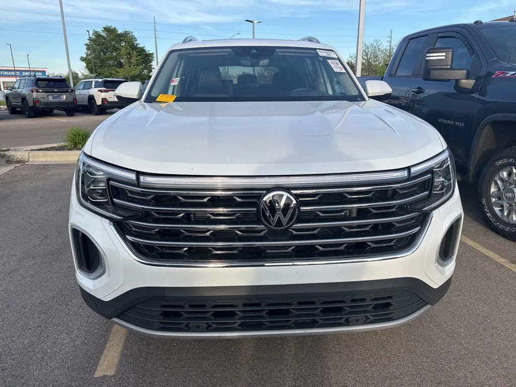 2025 Volkswagen Atlas 2.0T SEL 4MOTION's photo