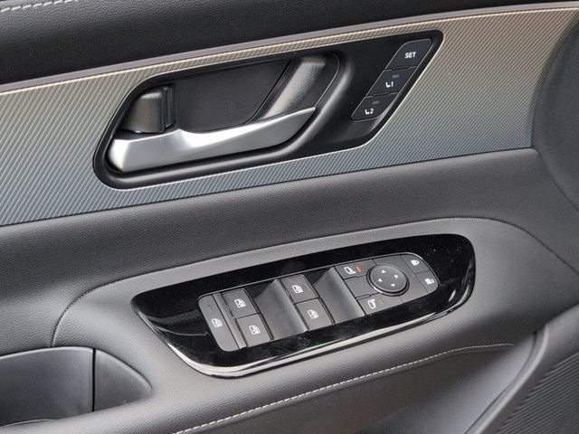 New 2026 Gray Nissan SL image 10