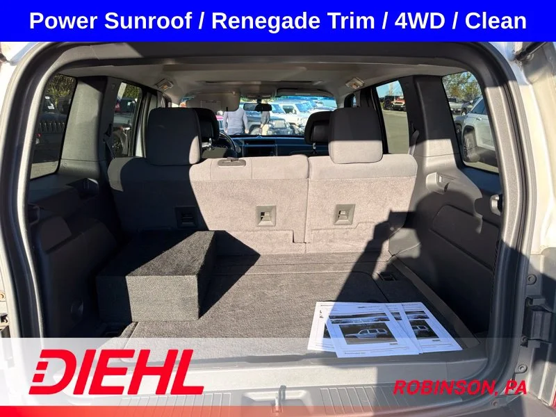 Used 2010 Silver Jeep Renegade image 7
