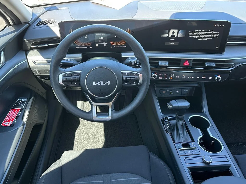 New 2026 White Kia LXS image 23