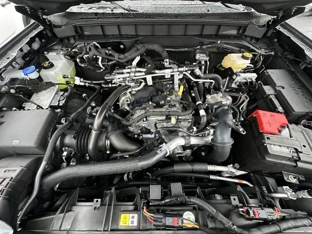 New 2025 Carbonized Gray Metallic Ford Base image 50