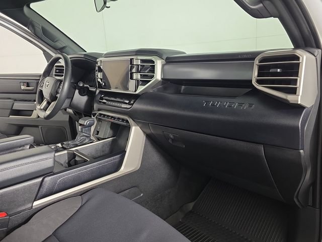 Used 2025 Ice Toyota SR5 image 31