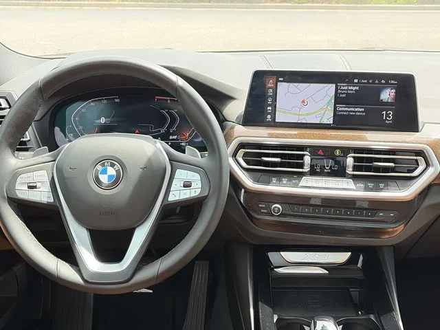 Used 2023 Gray BMW sDrive30i image 14