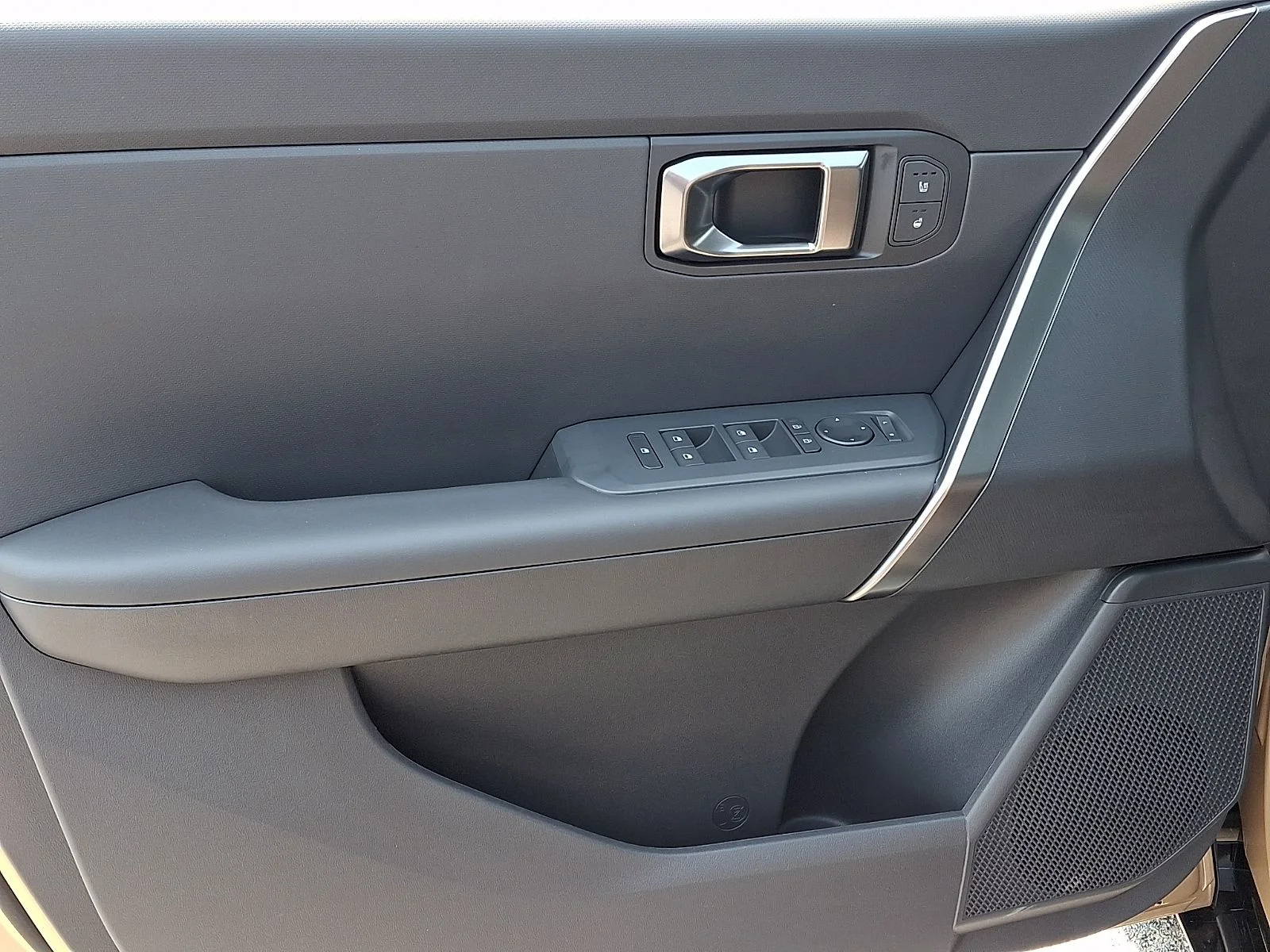 New 2027 Brown Kia X-Line S image 10
