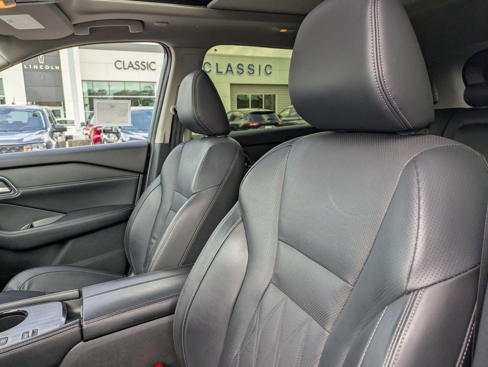 Used 2024 Boulder Gray Pearl Nissan Platinum image 14