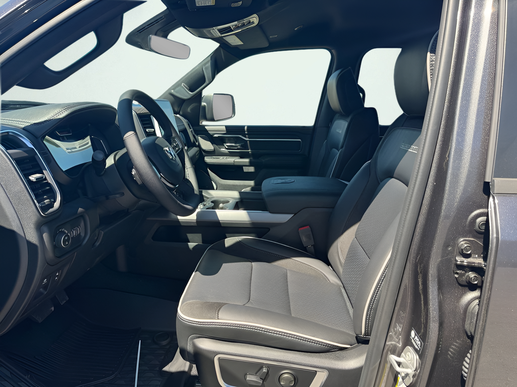 2025 RAM 1500 Laramie - Photo 9
