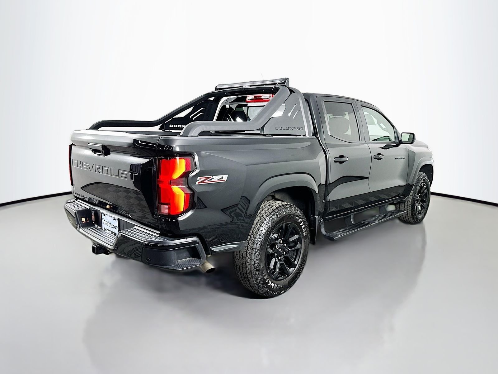 Used 2025 Black Chevrolet Z71 image 7