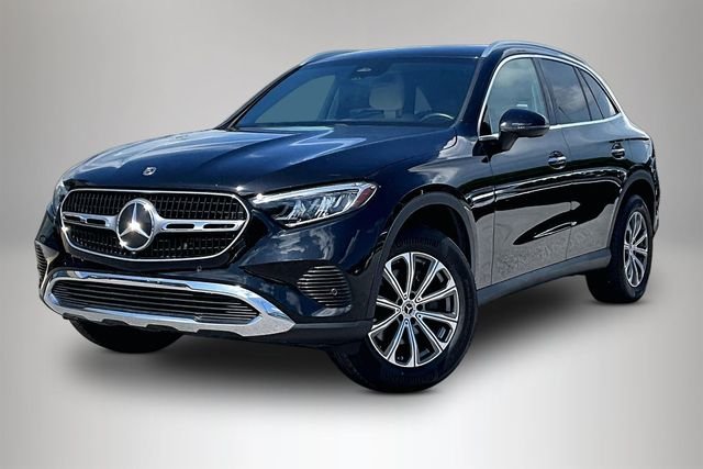 Used 2024 Black Mercedes-Benz GLC 300 image 2