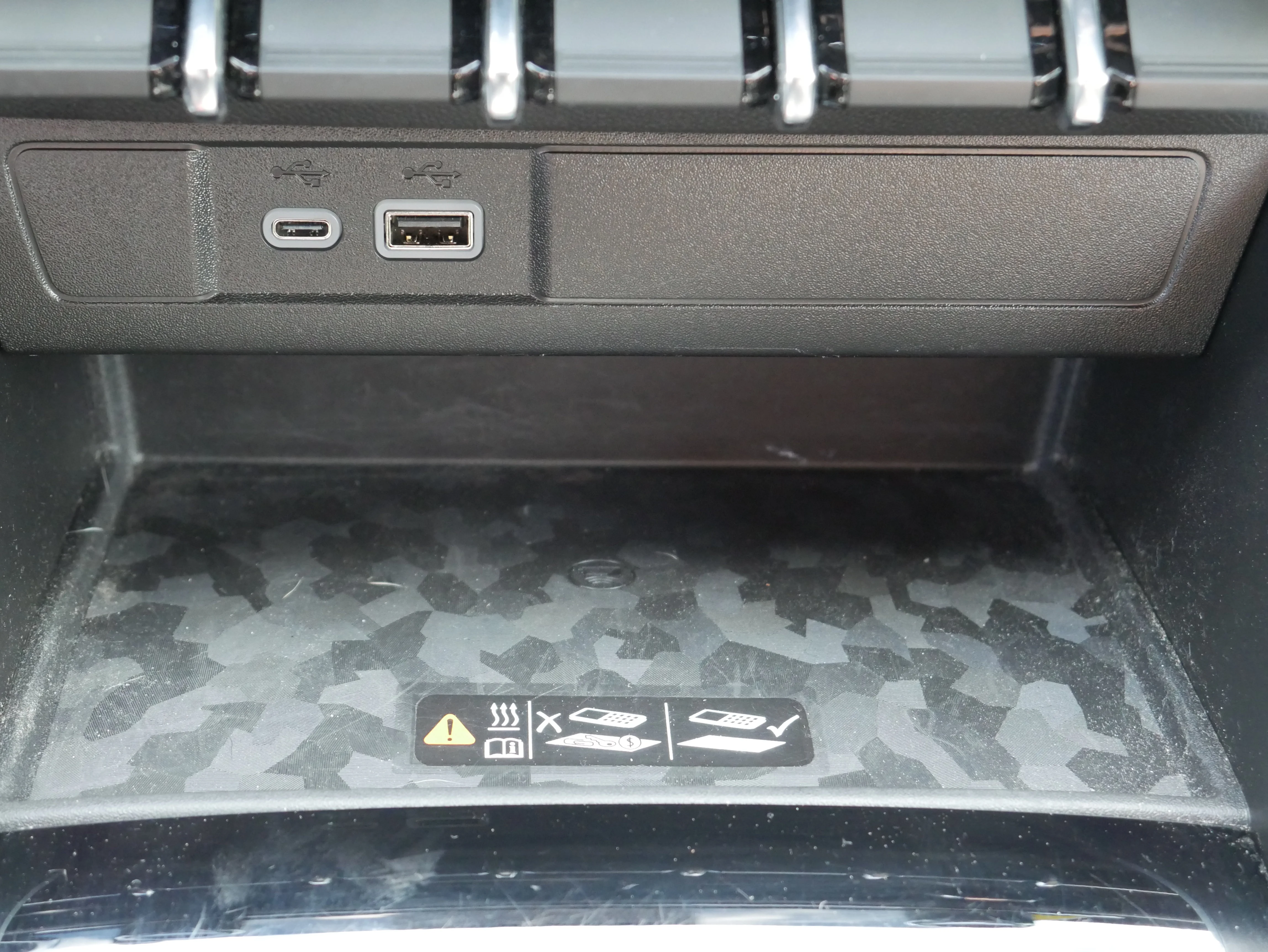 2024 Chevrolet Colorado LT - Photo 22