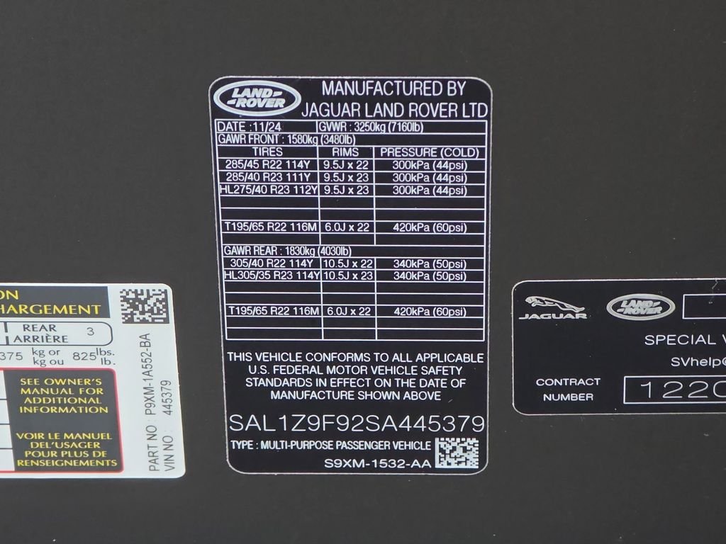 New 2025 Match-to-Sample Black in Satin finish LAND ROVER SV Edition Two image 37