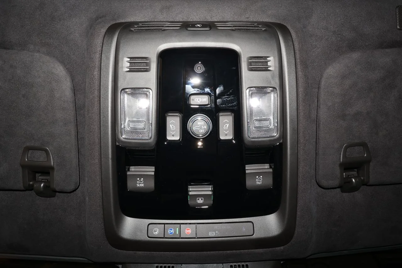 Used 2026 Argent Silver Metallic Cadillac Platinum Sport image 37