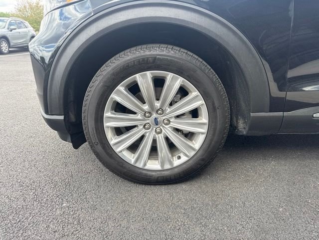 Used 2024 Black Ford Limited image 6