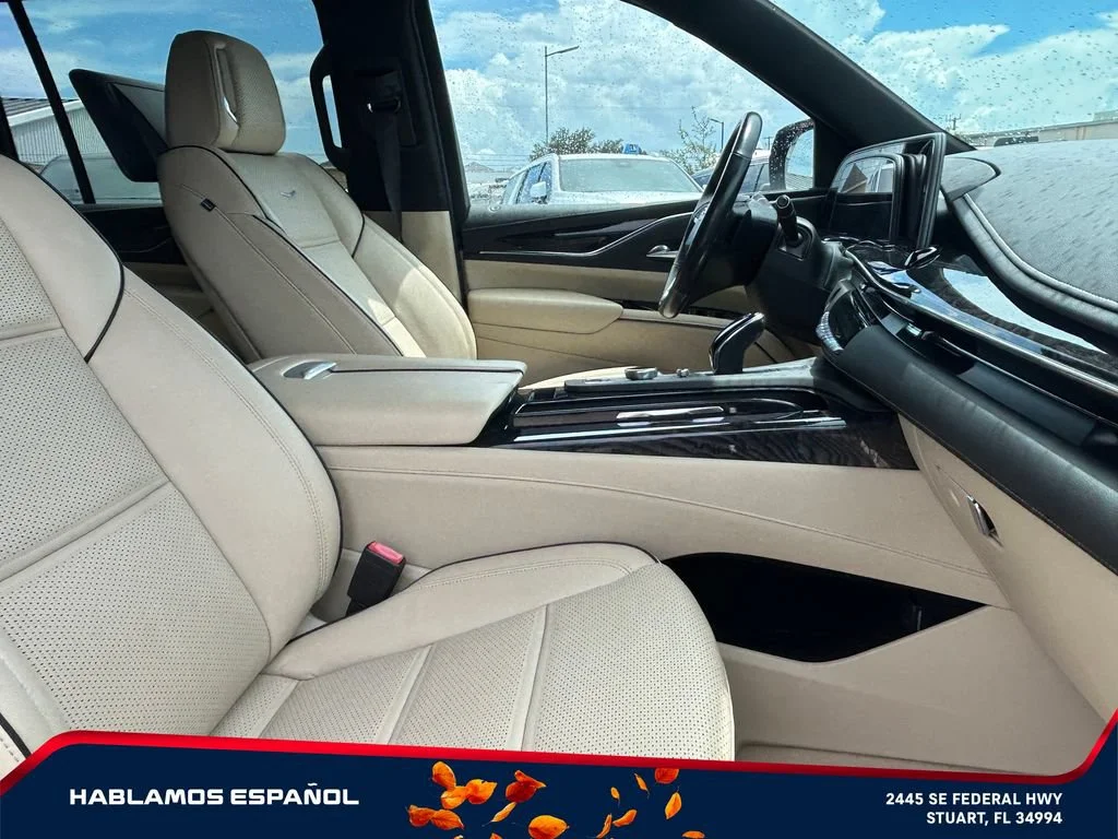 Used 2021 DARK MOON BLUE METALLIC Cadillac Premium Luxury image 21