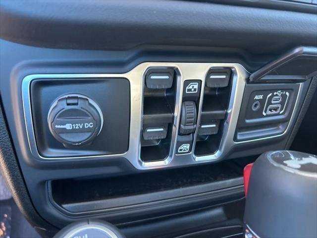 2025 Jeep Wrangler 4-Door Sahara - Photo 43