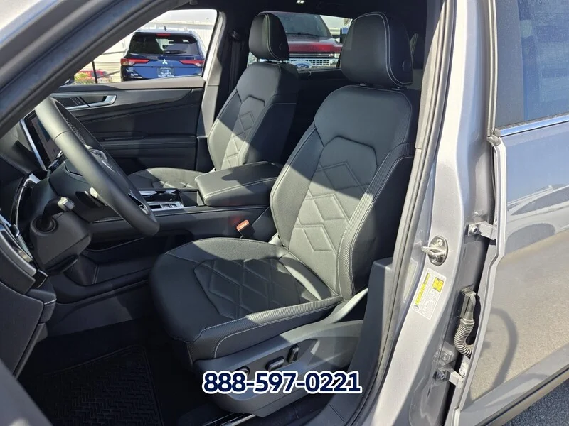 New 2026 Silver Mist Metallic Volkswagen 2.0T SE W/TECHNOLOGY image 6