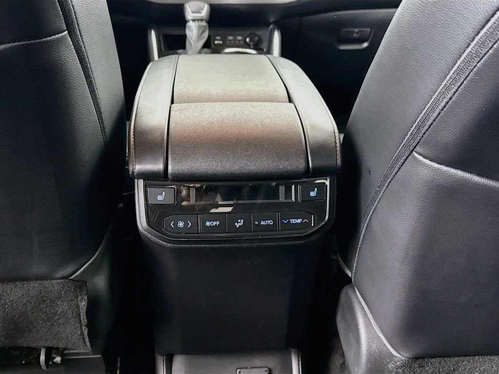 Used 2022 Red Toyota Platinum image 28